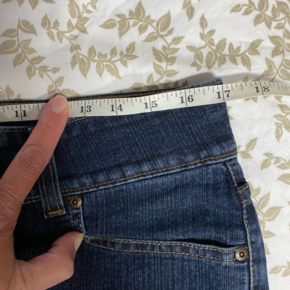 Tommy Hilfiger Karine boot cut jeans sz 32 - Picture 6 of 7